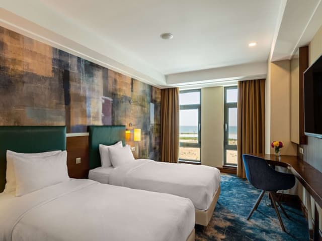 Standard Twin Room, Lake View