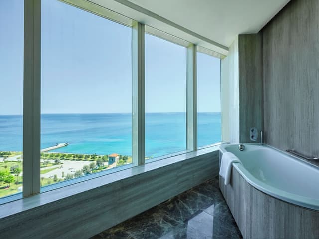 Deluxe Room, 1 King Bed, Sea View