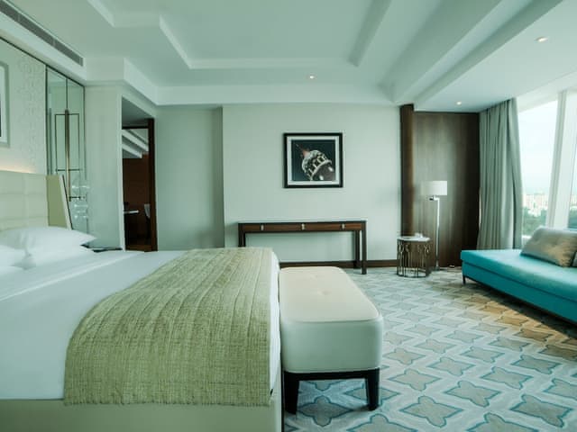 Suite, 1 King Bed
