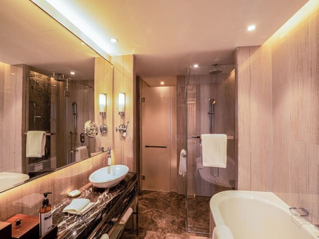 Room, 1 King Bed, Sea View