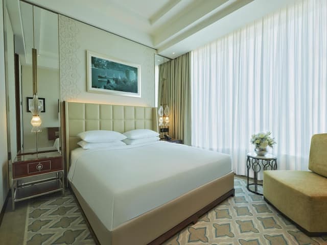 Suite, 1 King Bed
