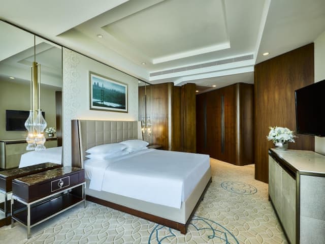 Deluxe Room, 1 King Bed