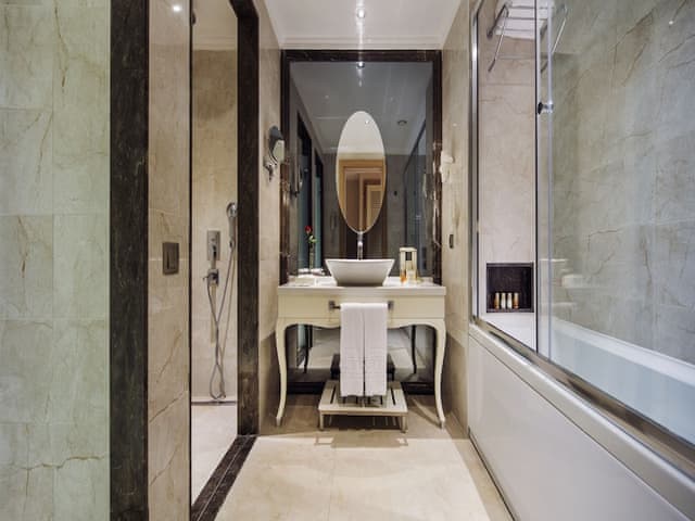 Jasmine Lake House Pool