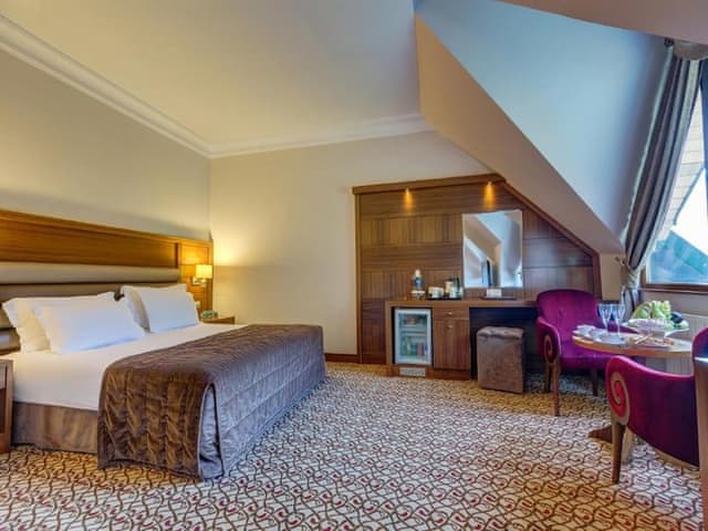 Deluxe Room, 1 Queen Bed, Mountainside