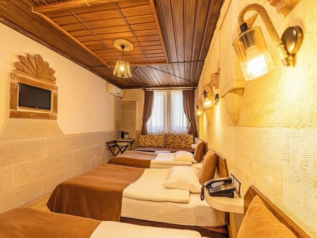 Standart Üç Kişilik Oda