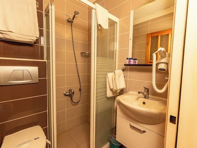 Standart Üç Kişilik Oda