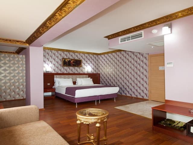 Superior Room, 1 Bedroom, City View