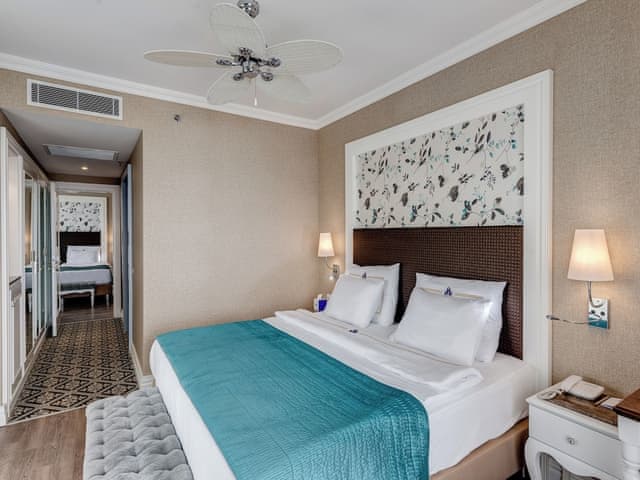 Superior Dört Kişilik Oda