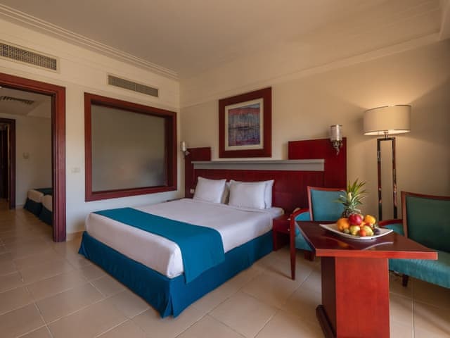 Family Room, Pool View (Interconnected)