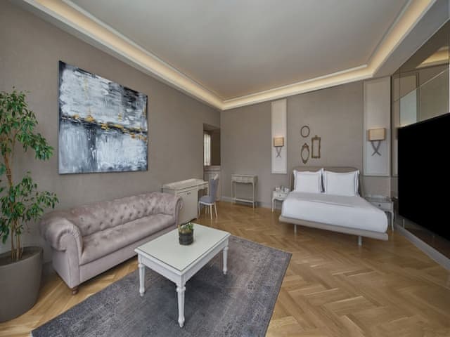 Junior Suite (Lifestyle, with Spa Bath)