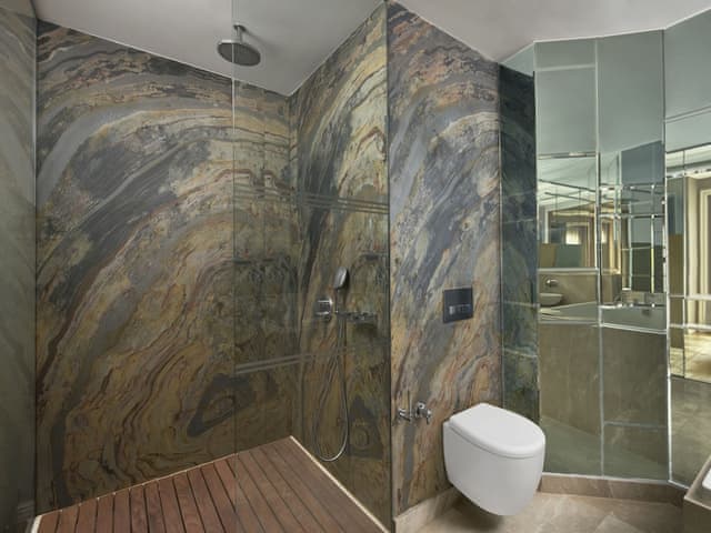 Signature Suite (Golden Horn, Park, with Spa Bath)