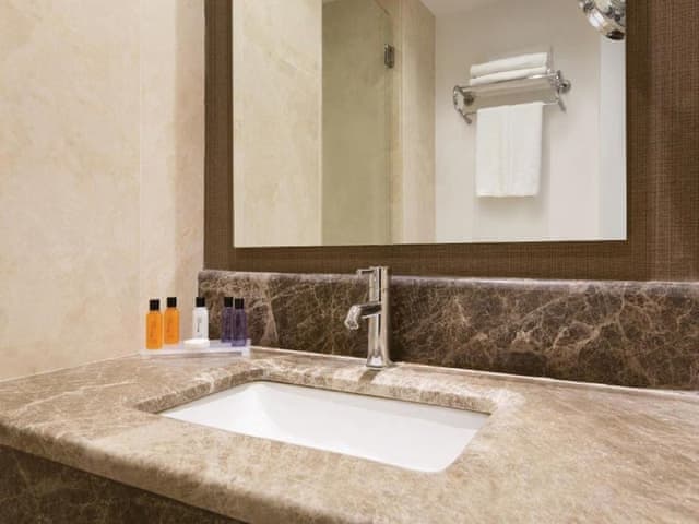 Deluxe Room, 1 King Bed