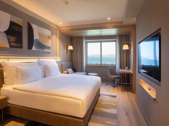 DELUXE CORNER SUIT BOSPHORUS VIEW