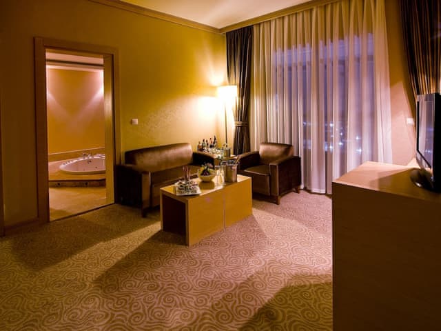 Senior Suite, Non Smoking, Sea View