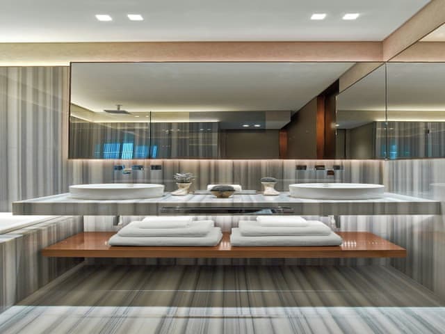 Superior Room, 1 King Bed