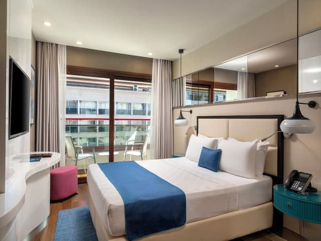 Superior Double Room, 1 Queen Bed, Partial Sea View