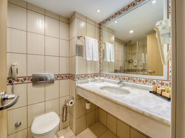 Bungalow Family Room