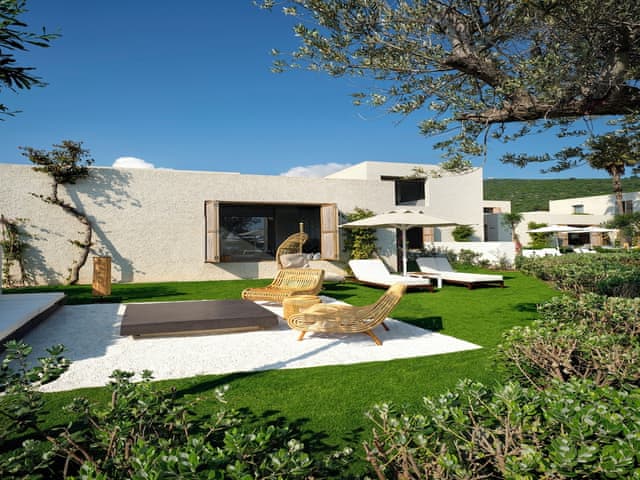 Executive Sea View Family