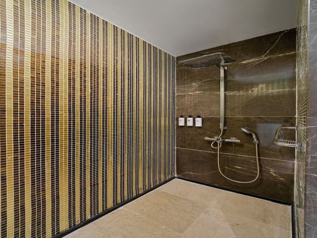 Family Suite Roof Sea