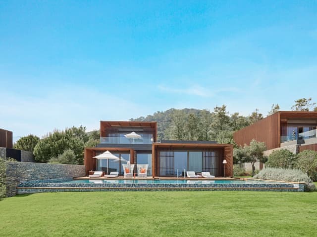 Beach Villa 4 Bedrooms