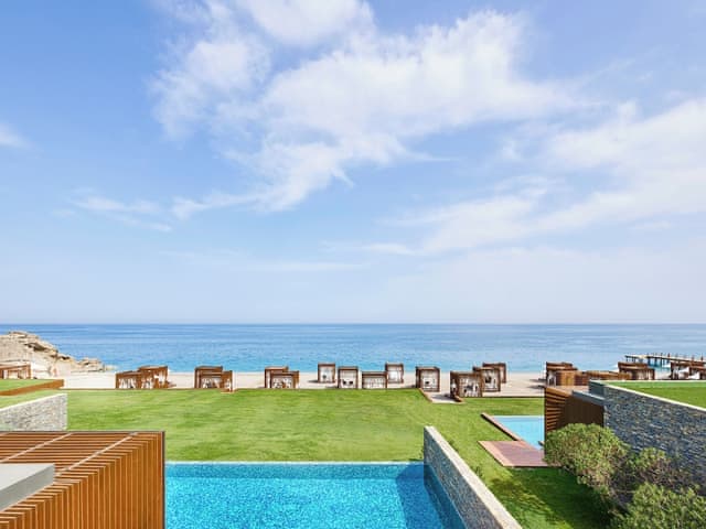 Beach Villa 4 Bedrooms