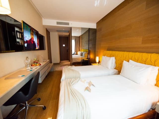 Family Room, 2 Bedrooms