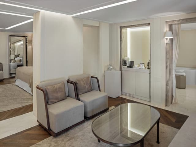 Junior Suite with Jacuzzi