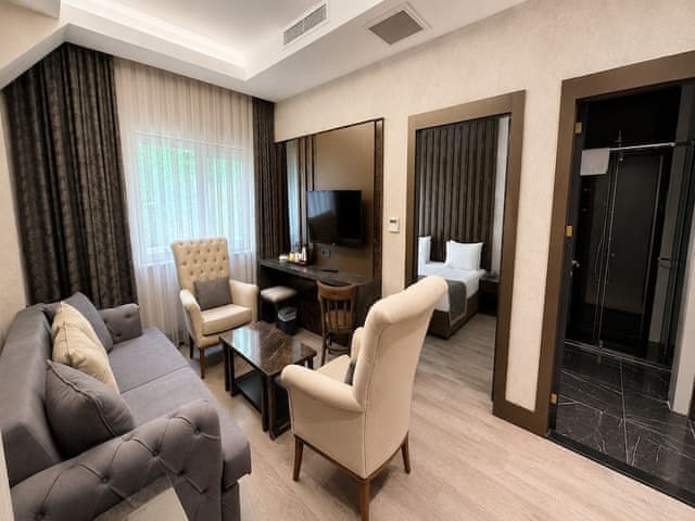 Garden View Suite