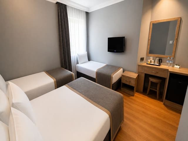 Triple Room, City View