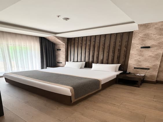 Garden View Suite