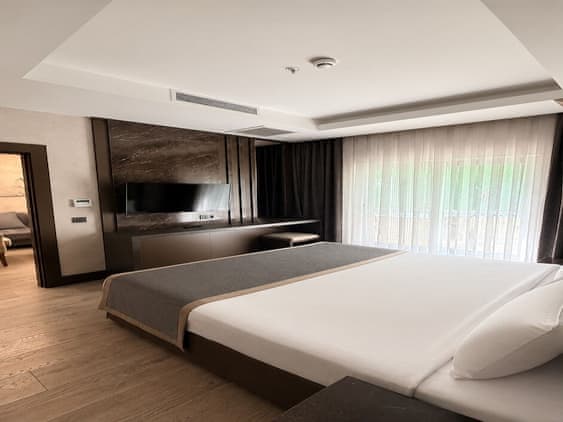 Garden View Suite