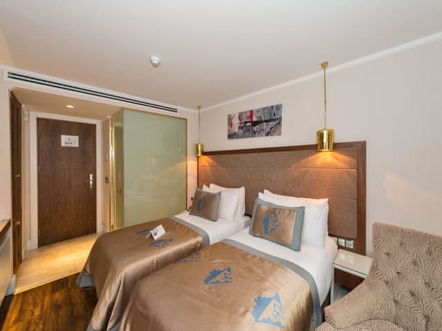 Standart Çift Kişilik Oda