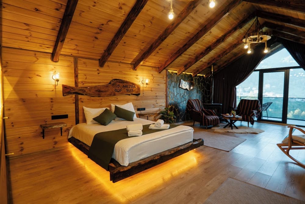 MEZRA DOĞAL DAĞ EVLERİ