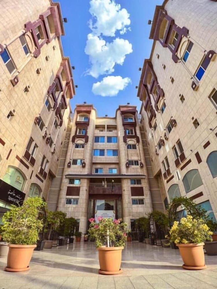 شقق لمسات الخير للوحدات السكنية - شقق مخدومة