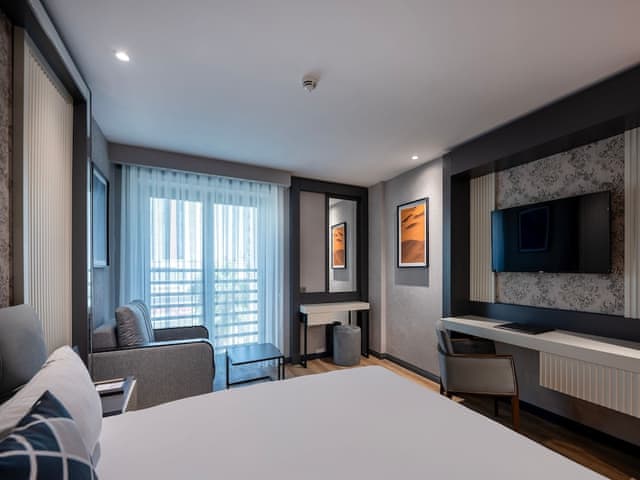 Superior Room, 1 Queen Bed