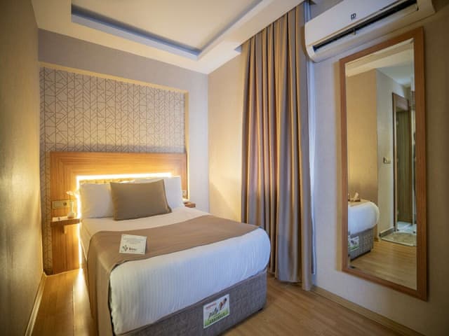 Standard Double or Twin Room, City view