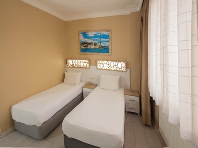 Standart İki Yataklı Oda