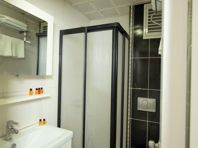 Standart İki Yataklı Oda