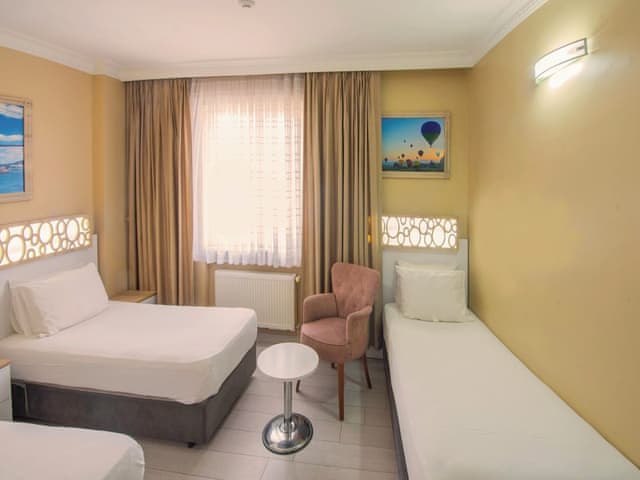 Standart Üç Kişilik Oda