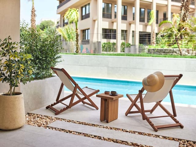 Room, 1 King Bed (Platinum Swim Up with Pool)