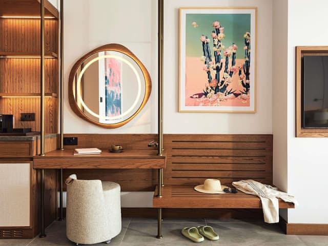 Room, 1 King Bed (VIP)