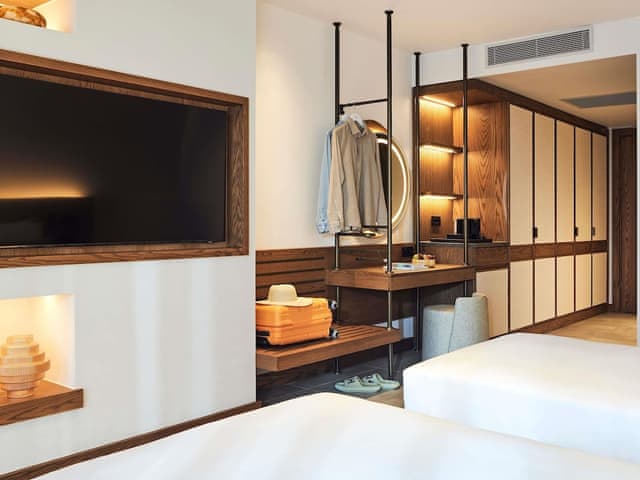 Twin Room, Pool View (General Admission)