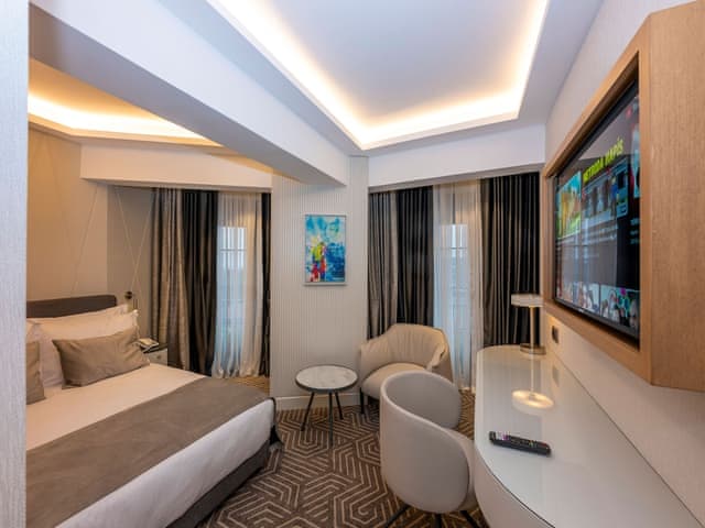 Delüks Çift Kişilik Oda