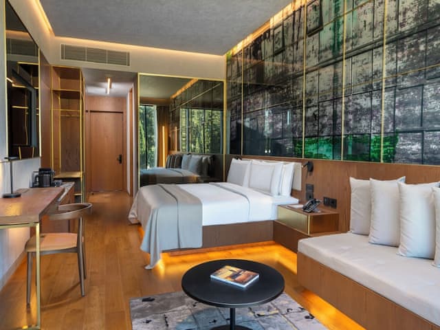 Premium Room, 1 King Bed (Nickelodeon Play Access)