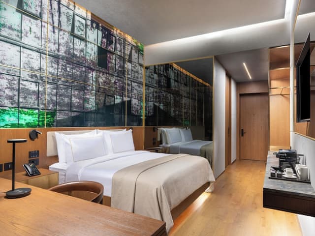 Premium Room, 1 King Bed, Partial Sea View (Nickelodeon Play Access)