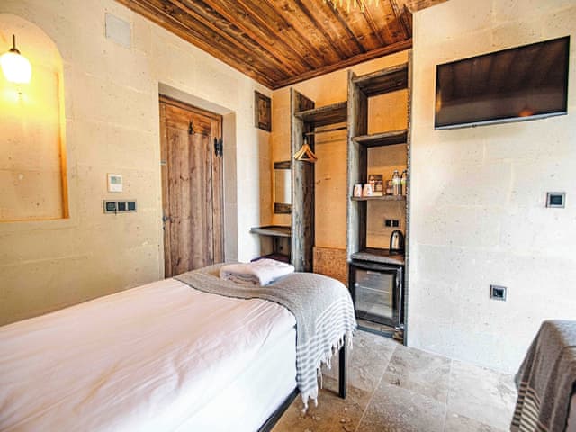 Deluxe Twin Room with Balcony