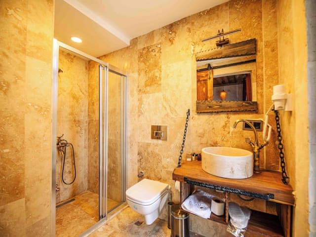 Deluxe Twin Room with Balcony