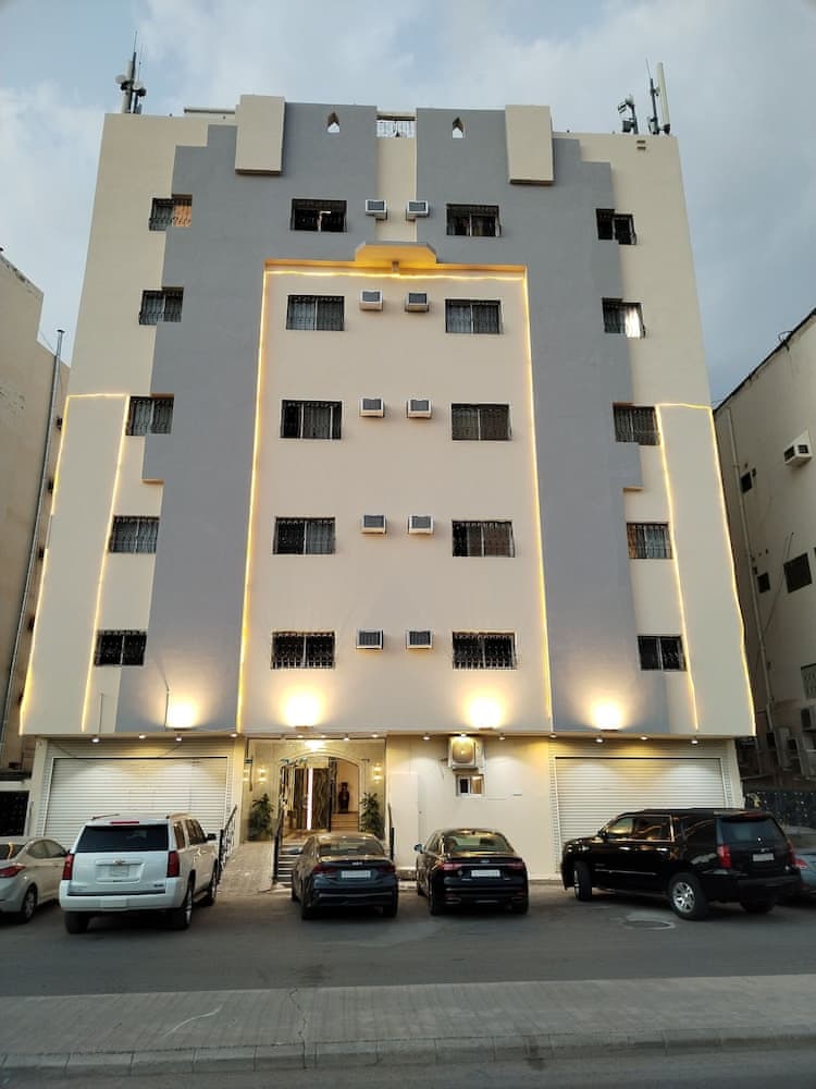 Al Ghazali Suites