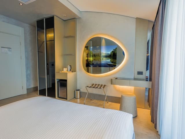 Economy Double Room, 1 King Bed