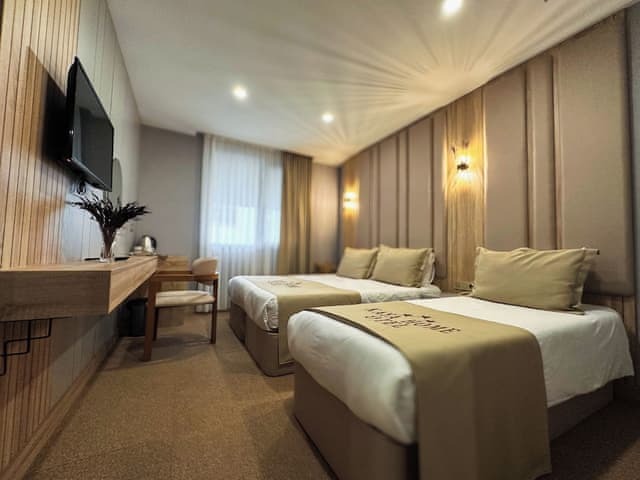 Triple Room, Non Smoking, City View